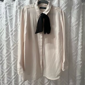 Lauren by Ralph Lauren 1x cream blouse with black velvet tie